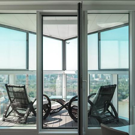 Voir Apartment Братислава Экстерьер фото