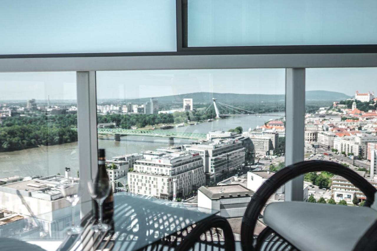 Voir Apartment Братислава Экстерьер фото