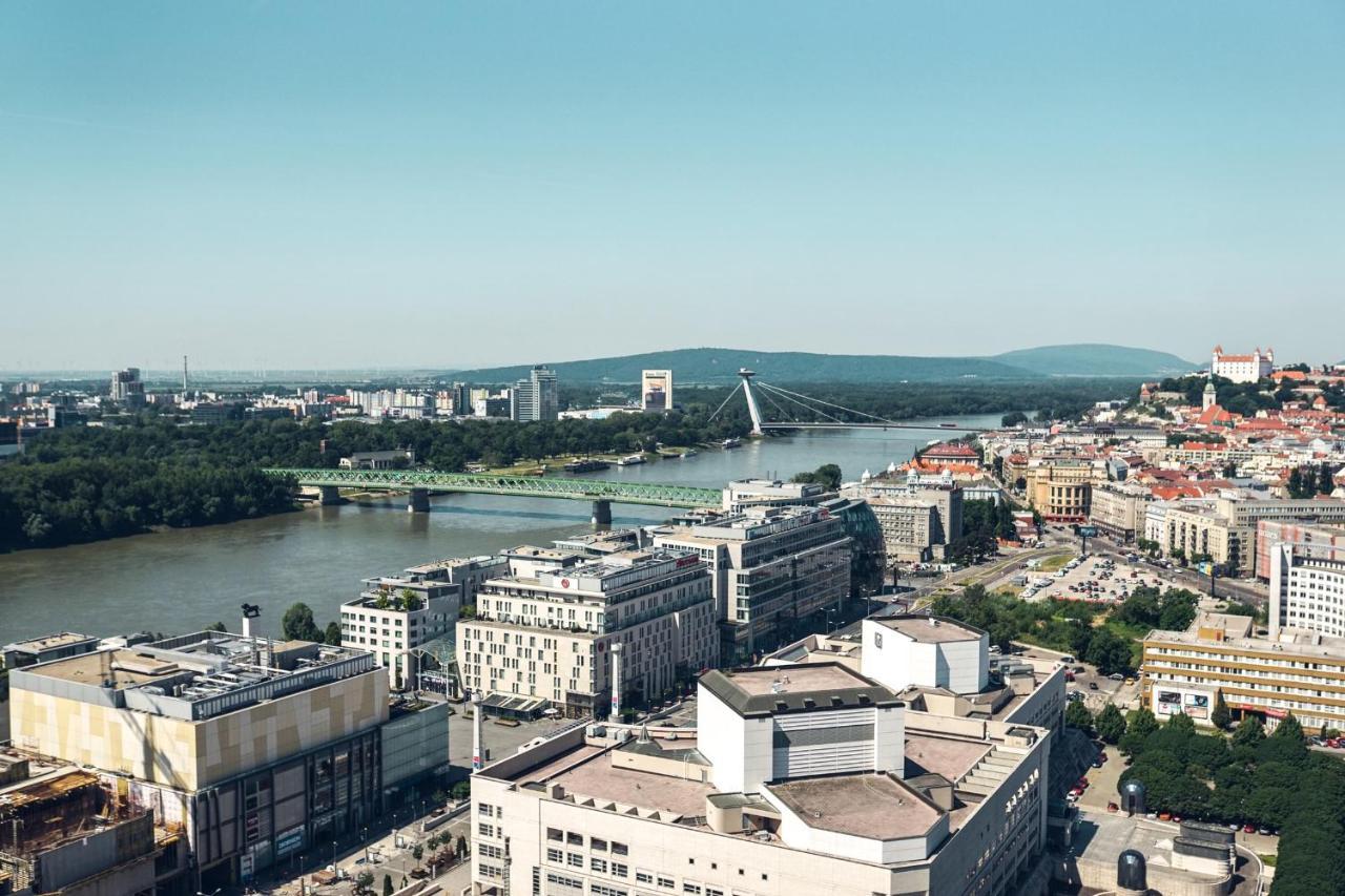 Voir Apartment Братислава Экстерьер фото