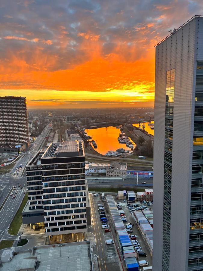 Voir Apartment Братислава Экстерьер фото