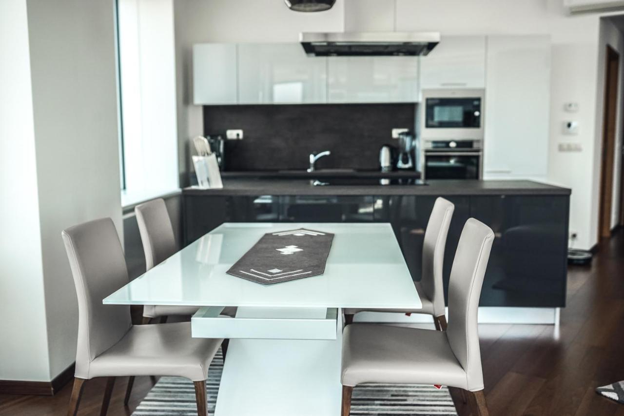 Voir Apartment Братислава Экстерьер фото